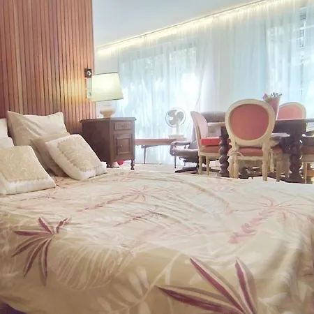 Apartamento Lovely Overlooking Inner Garden - Montparnasse Pasteur