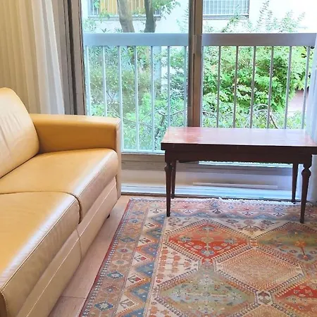 Lovely Overlooking Inner Garden - Montparnasse Pasteur Eiffel Daire Paris