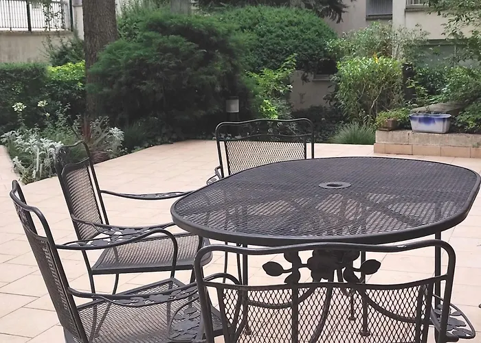 Daire Lovely Overlooking Inner Garden - Montparnasse Pasteur Eiffel Paris