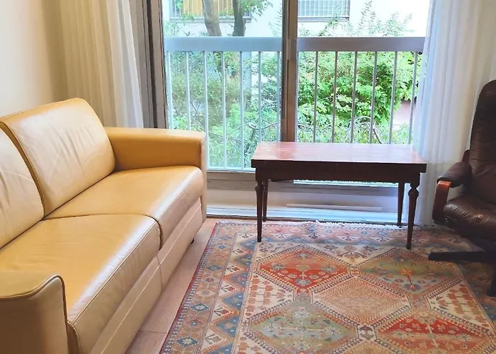 Lovely Overlooking Inner Garden - Montparnasse Pasteur Eiffel Daire Paris