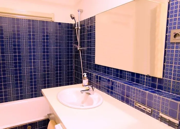 Lovely Overlooking Inner Garden - Montparnasse Pasteur Eiffel Daire